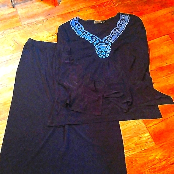 Picadilly Fashion Black and Blue Skirt Set - Picture 4 of 13